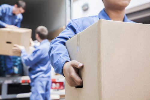 Team introducing Movers Islington services with care and professionalism